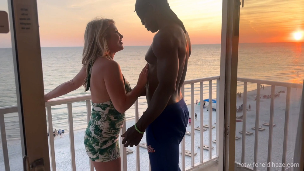 OnlyFans 2023 Heidi Haze BBC By The Beach