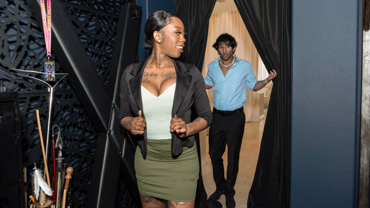 LookAtHerNow] Baby Gemini (Raunchy Realtor’s Secret Room / 04.29.2024)