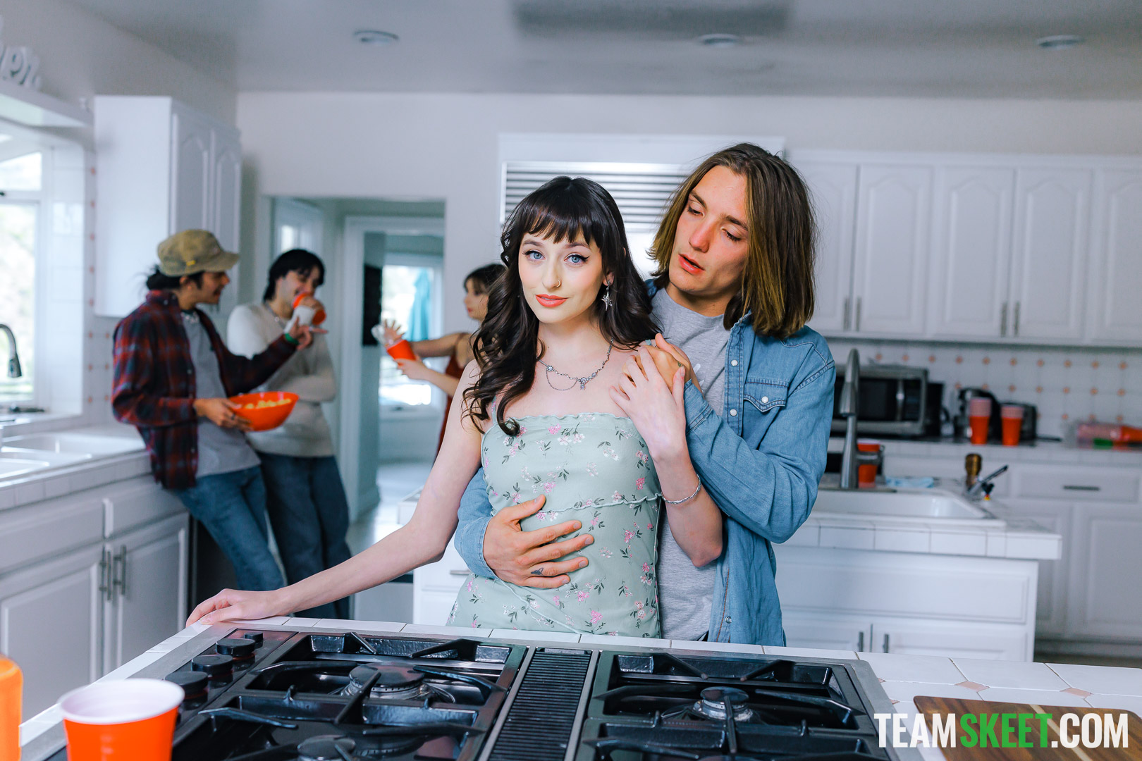 [TeenPies] Lana Smalls (Stepbro Takes Lana’s V-Card / 02.16.2025)