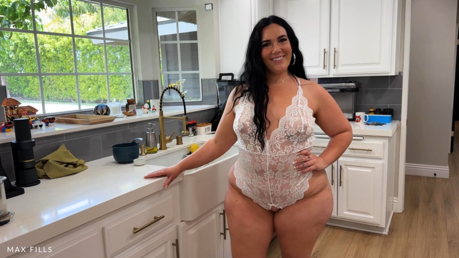 ManyVids Alex Blair BBW Step-Mom Alex Blair Asked Me To Anal Fuck Her