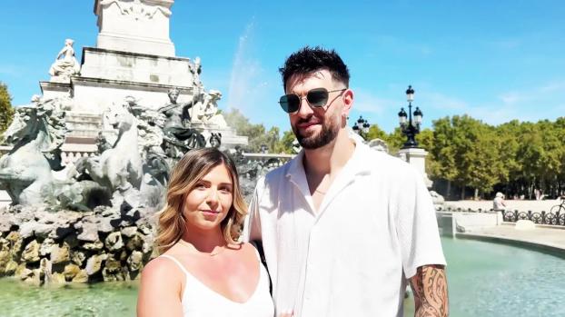 [JacquieEtMichelTV] Ambre (28 years old, nursing assistant in Bordeaux! / 09.08.2025)