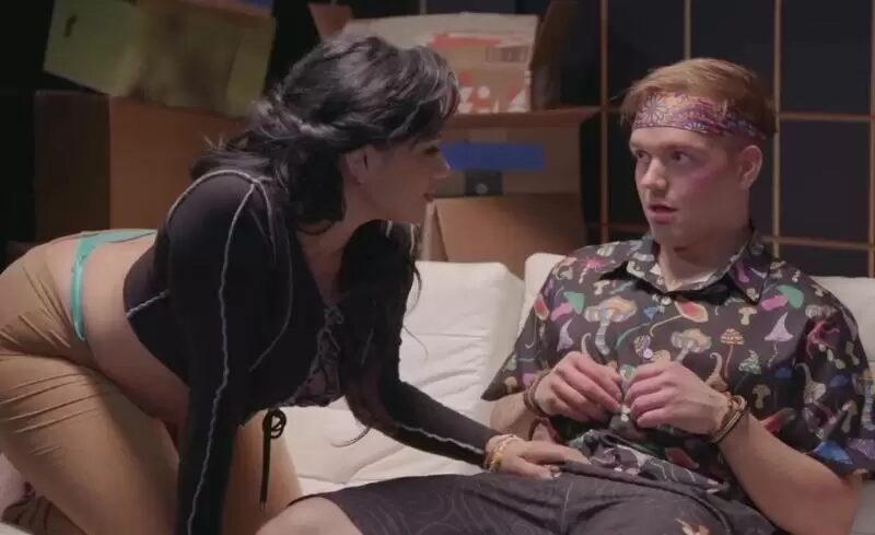 Mona Azar – How to Make Your Co-Worker Cum