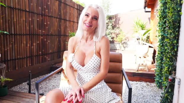 [JacquieEtMichelTV] Eva (34 years old, secretary in the construction industry in Nice! / 11.20.2025)